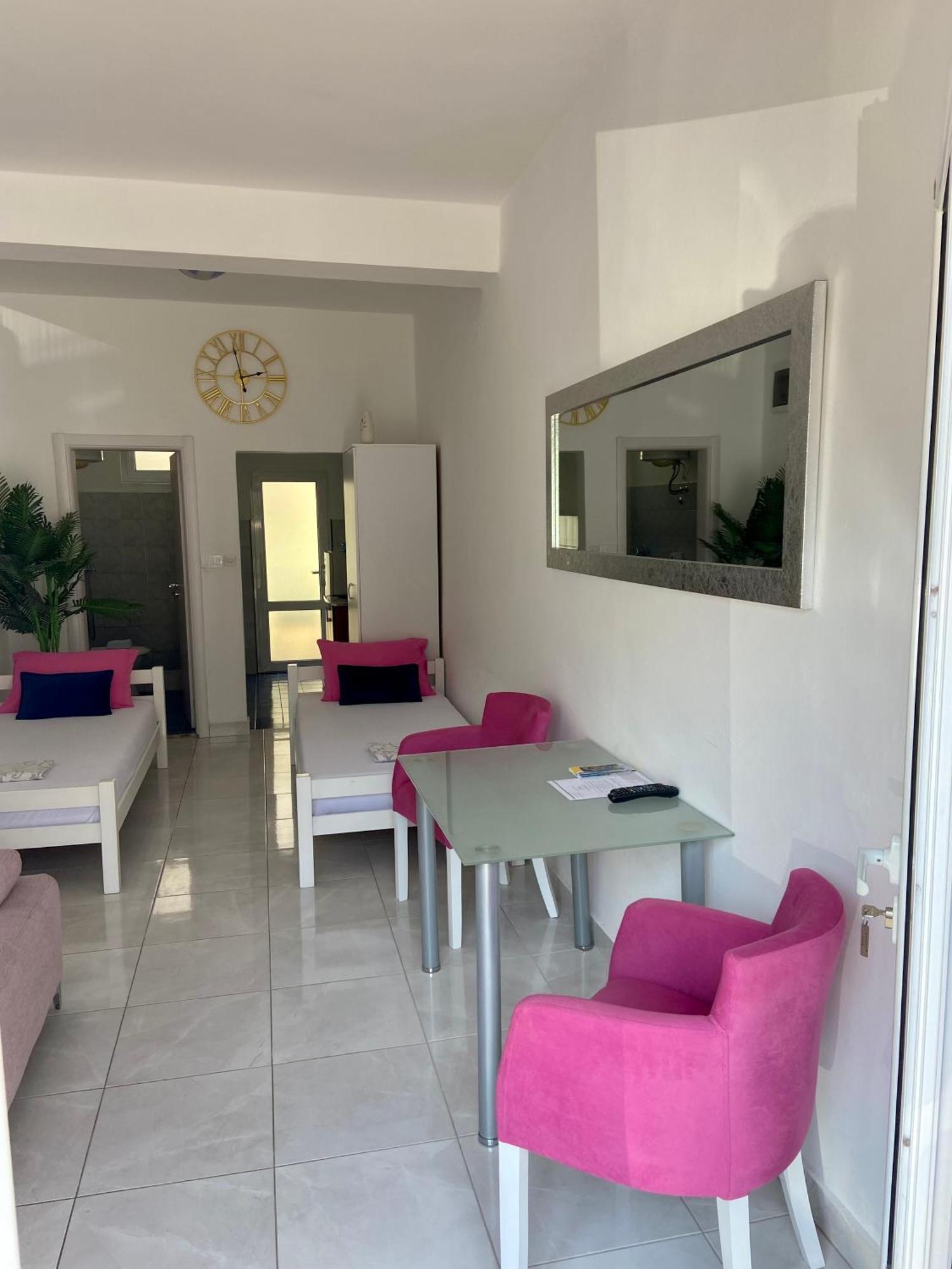 Banicevic Apartmani Ðenovići Dış mekan fotoğraf